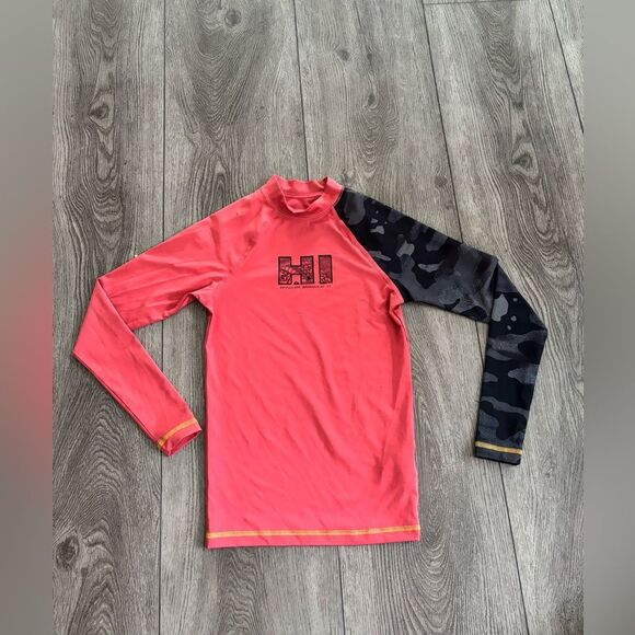 Quiksilver Red and black rash guard - Picture 1 of 4